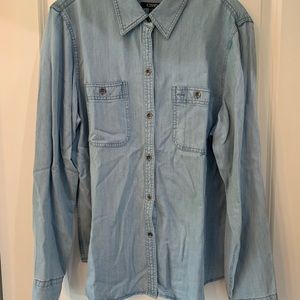 Chaps blue Jean shirt 👕